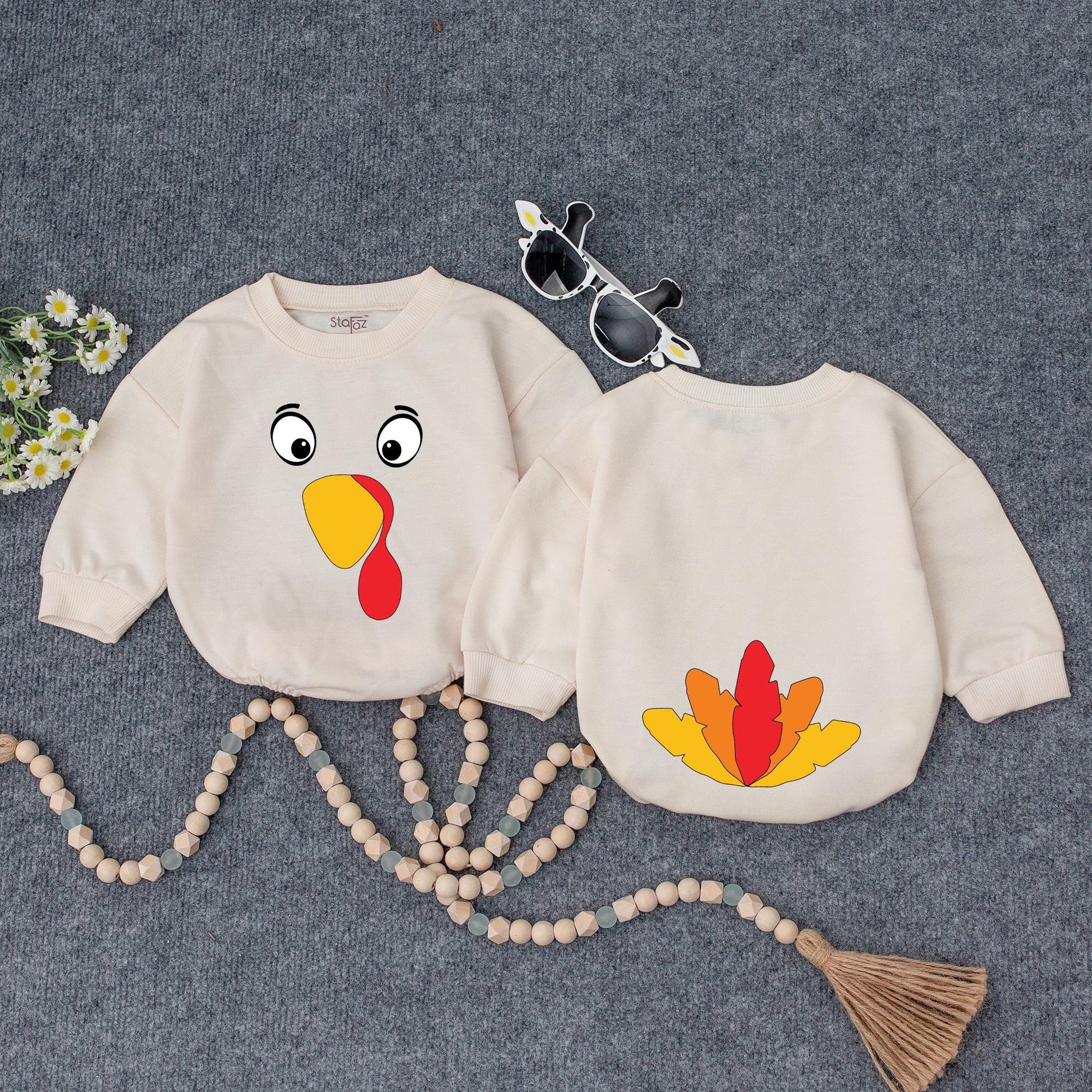 Cute Turkey Face Sweatshirt, Thanksgiving Outfit for Baby Toddler, Funny Fall Holiday Costume Shirt for Boys Girls, Playful Cartoon Design, 130-140 chars