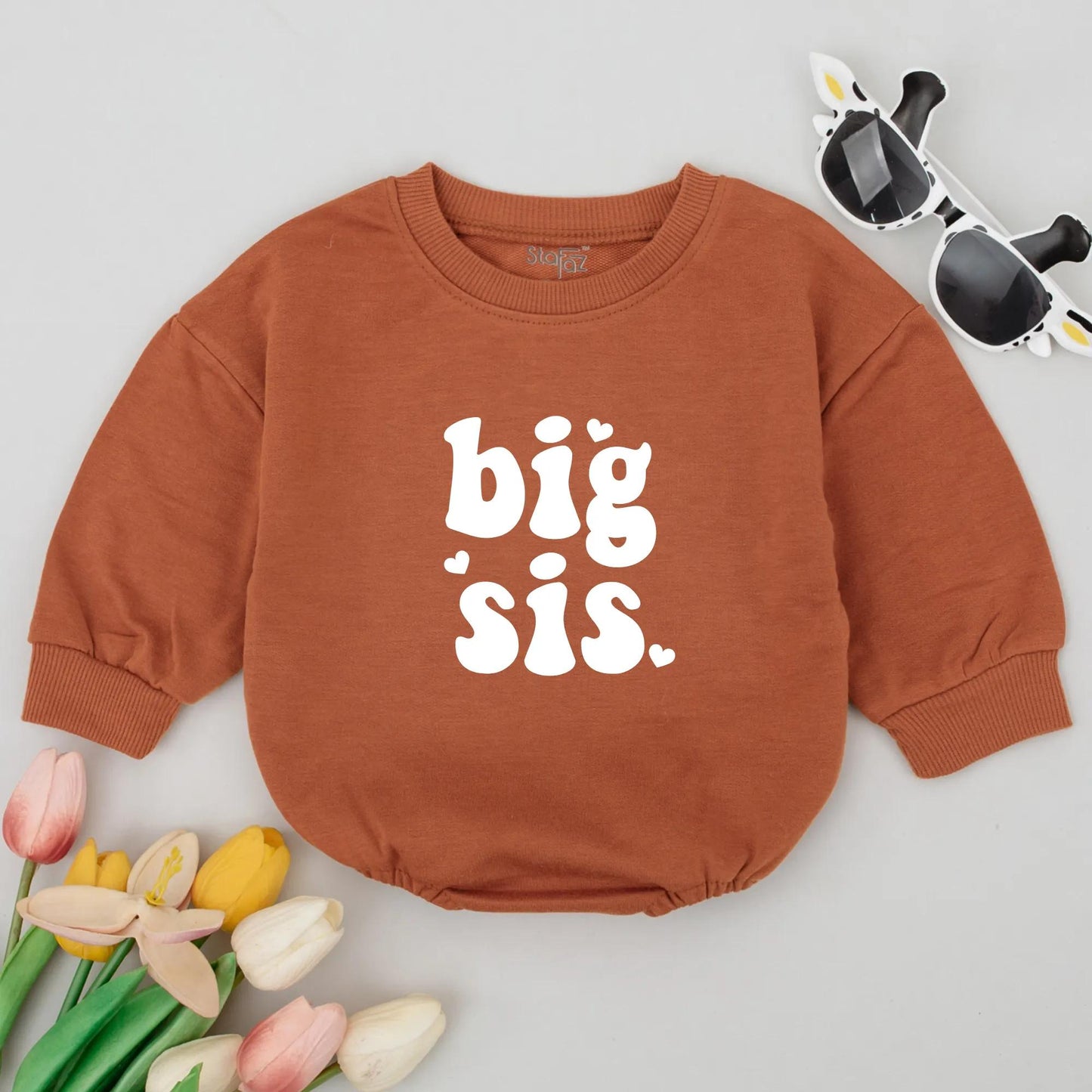 Big Sis Toddler Sweatshirt Vintage Retro Big Sister Gift Cute Reddish Brown Heart Print Promoted to Big Sister Toddler Shirt