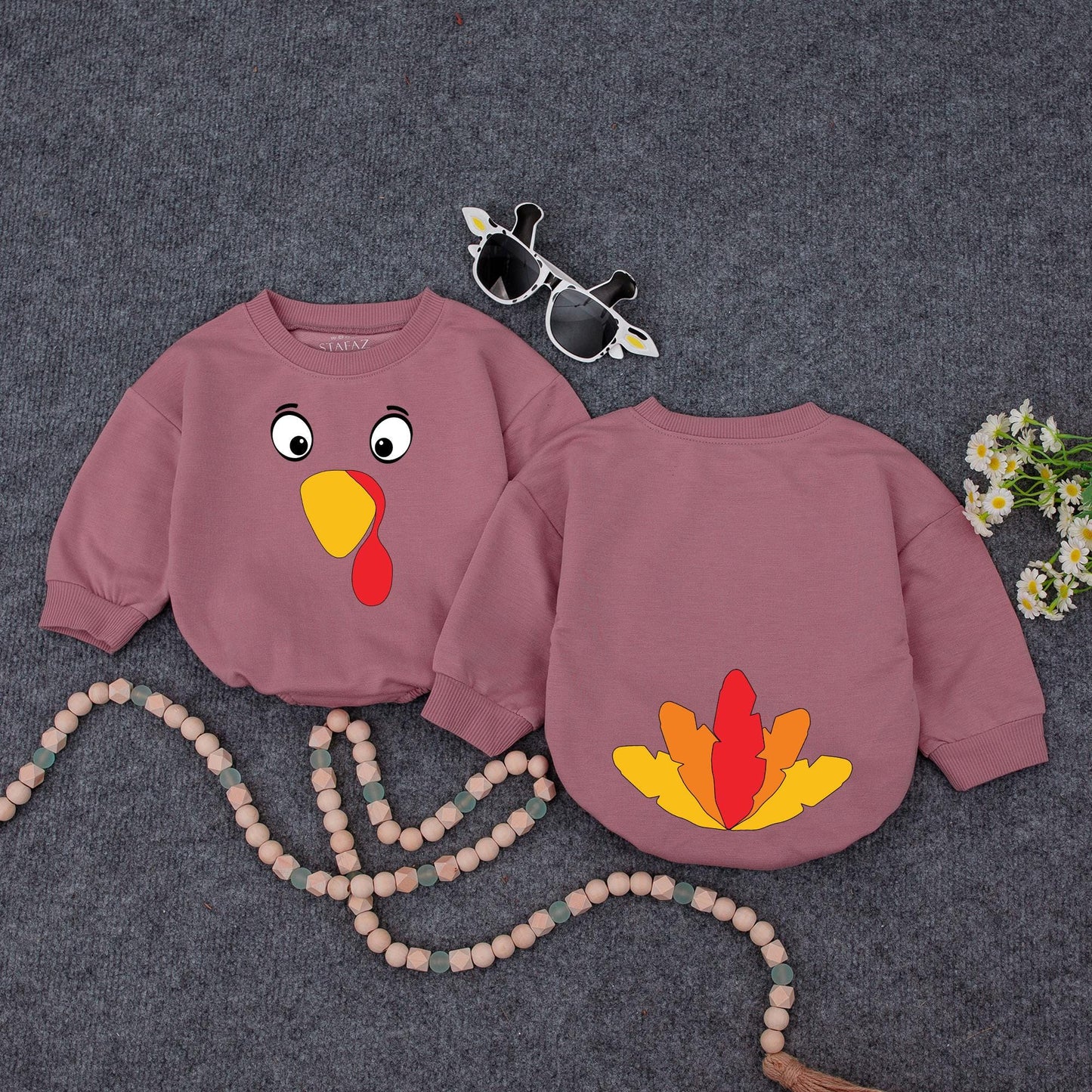 Cute Turkey Face Sweatshirt, Thanksgiving Outfit for Baby Toddler, Funny Fall Holiday Costume Shirt for Boys Girls, Playful Cartoon Design, 130-140 chars