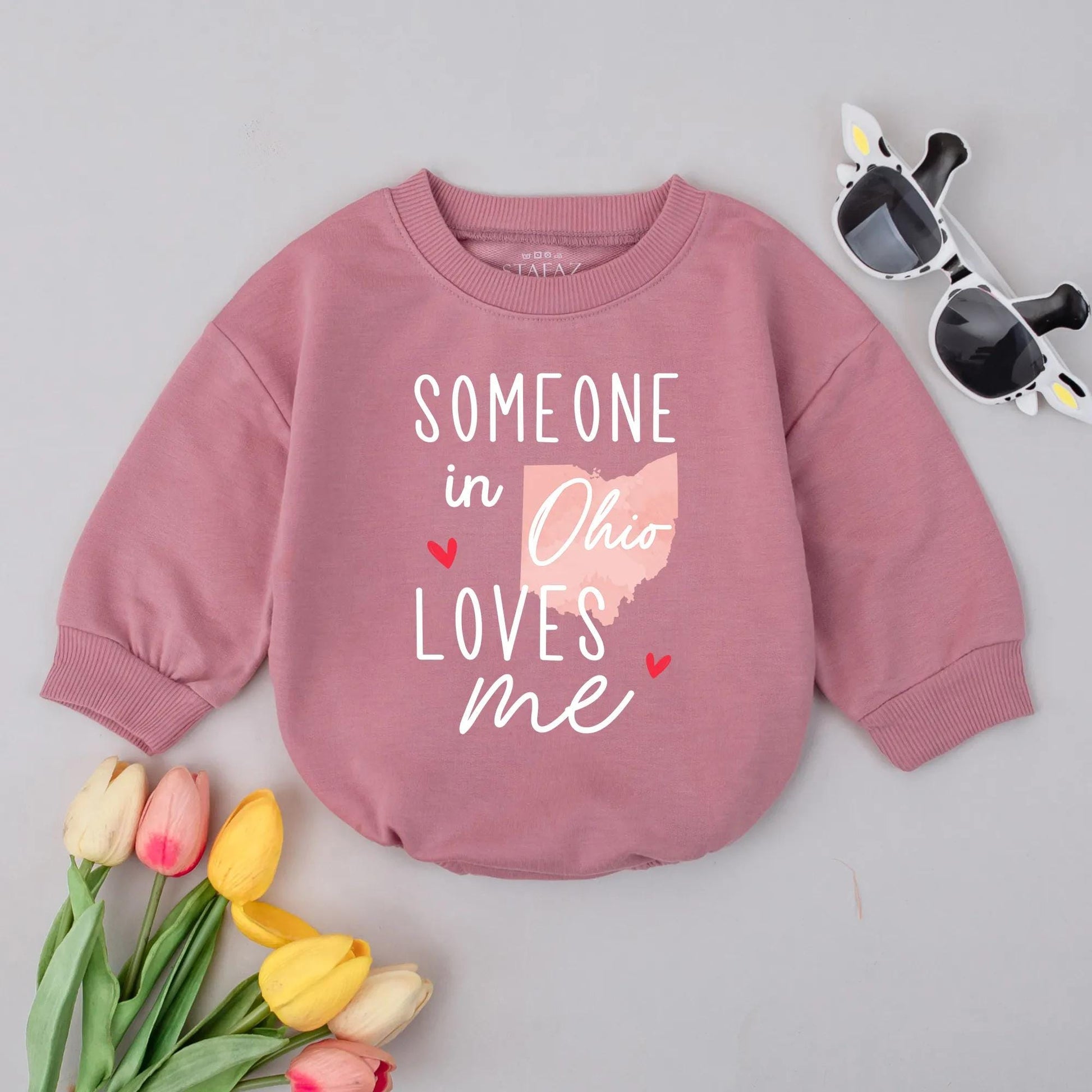Someone in Texas Loves Me Romper - Cute State Silhouette Baby Outfit, Newborn Gift, Funny Infant Clothes, Baby Shower Present for Texas Babies (139 chars)