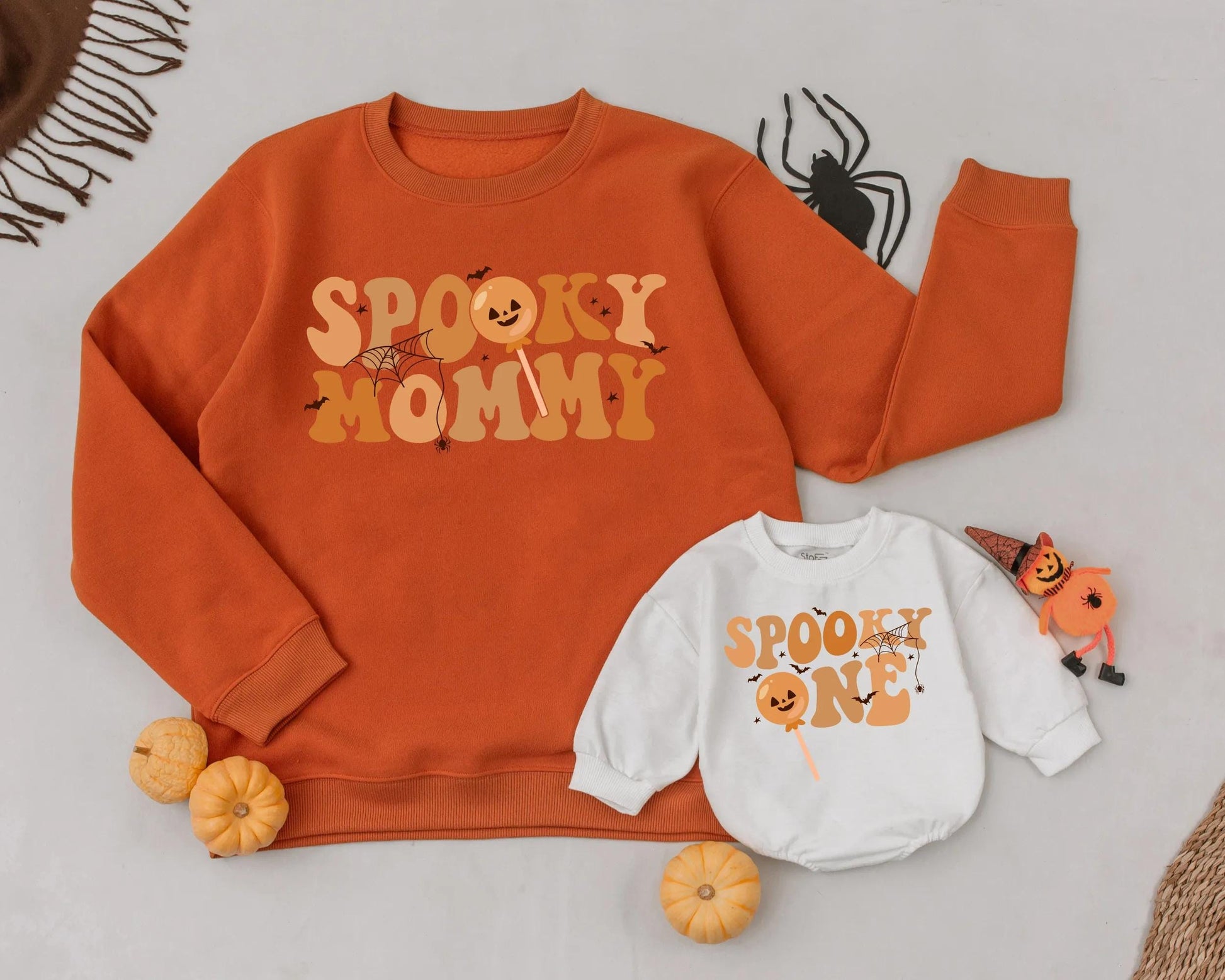 Spooky Mommy & Me Matching Sweatshirts Retro Halloween Outfits Pumpkin Lollipop Bats Stars First Halloween Gift Orange Comfy Family Costume 134c