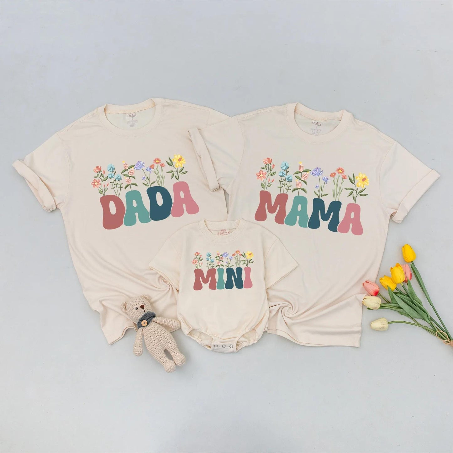 Retro Mama Mini Dada Matching Shirts Wildflower Design Mommy and Me Outfit Family T-Shirts Vintage Style Playful Mother's Day Gift Cotton Blend (138 chars)