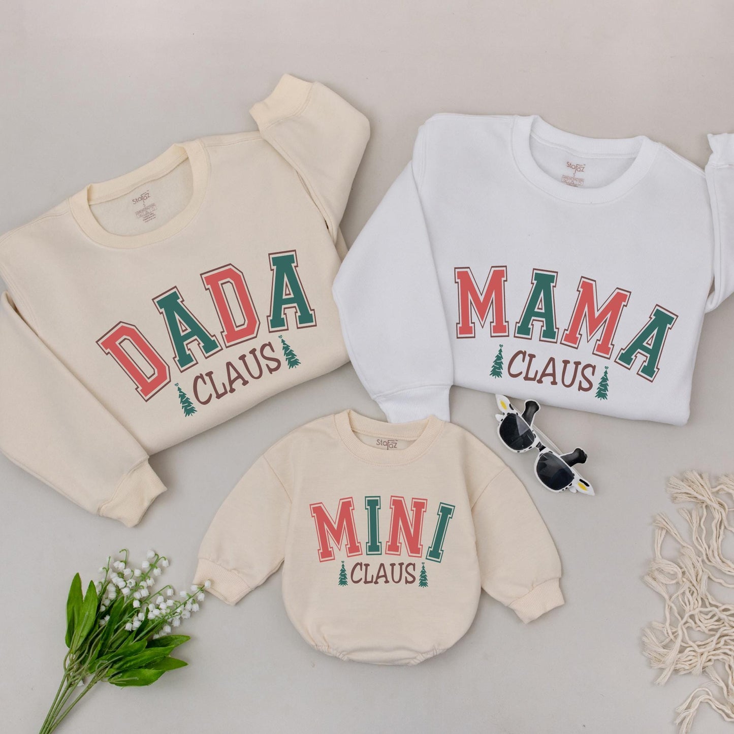 Personalized Retro Mama Dada Mini Claus Family Matching Christmas Sweatshirts Vintage Red Green Block Letter Baby Romper Holiday Outfit