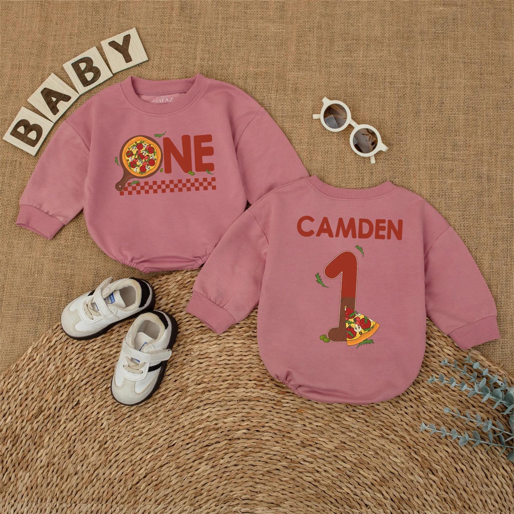 Personalized Pizza First Birthday Baby Romper Cake Smash Outfit with Pizza 'ONE' Design Red Checkered Pattern Fun 1st Birthday Clothes Gift