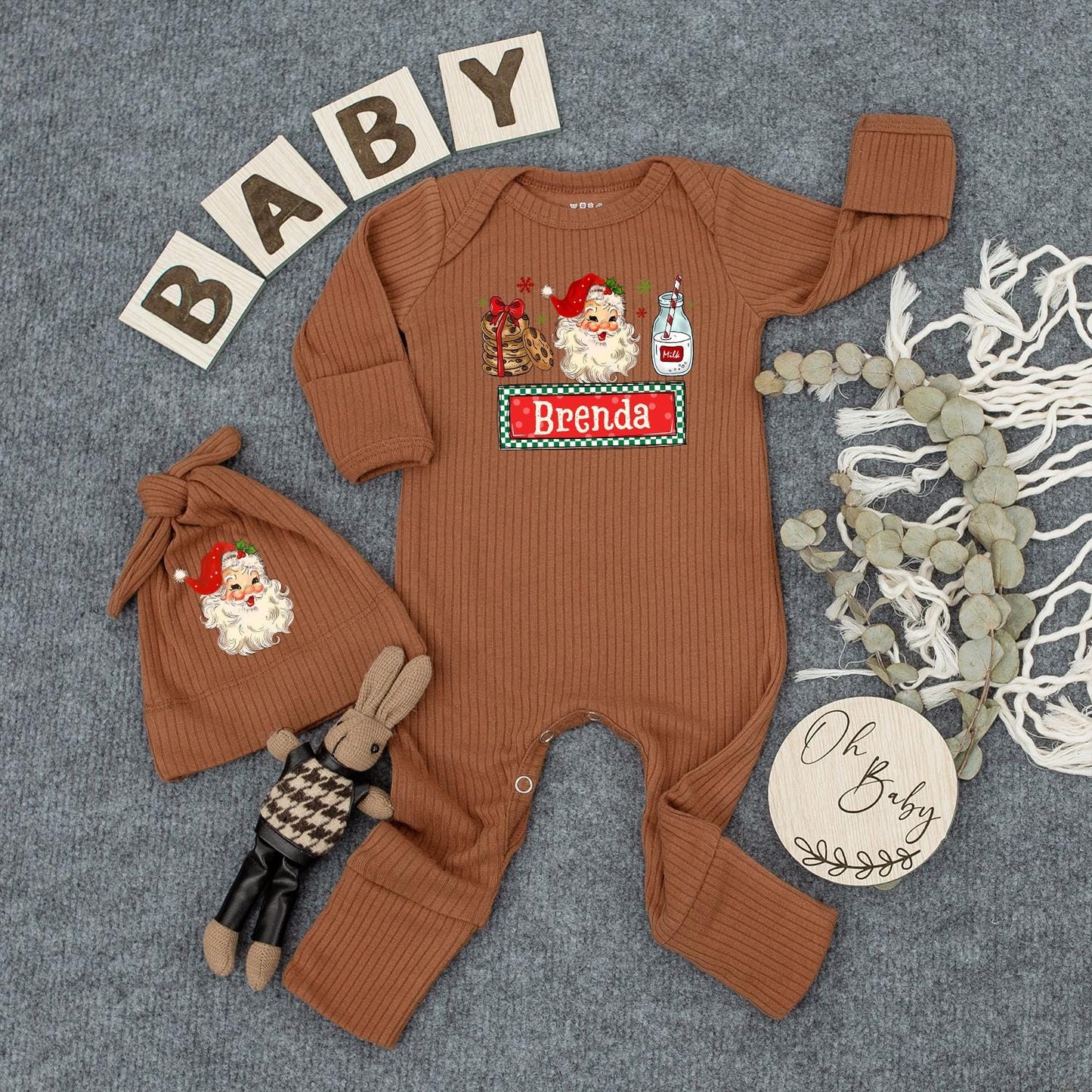 Personalized Retro Santa Baby Bodysuit, Vintage Christmas Outfit, Custom Name Holiday Romper, Red & Green Festive Newborn Gift, Milk & Cookies Design