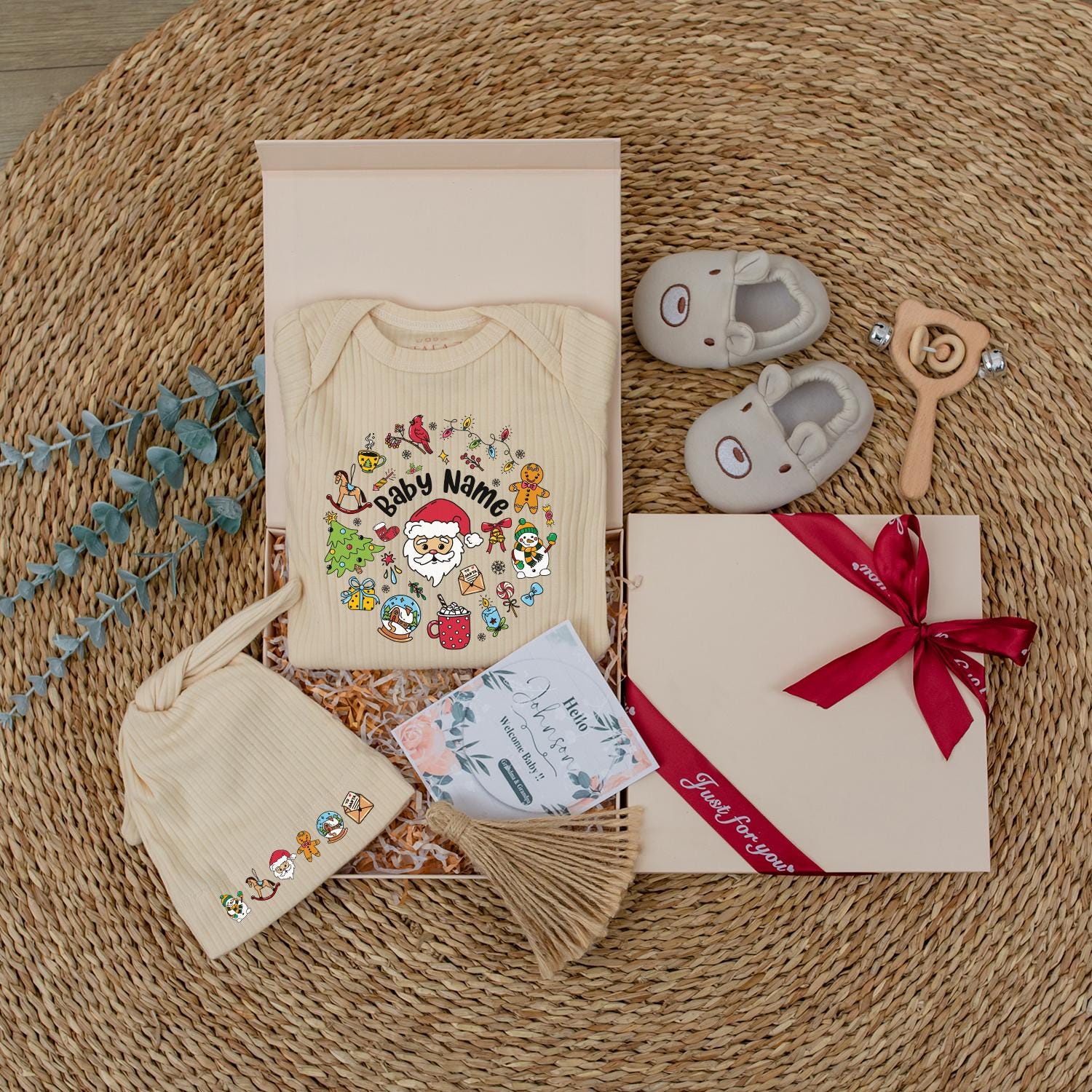 Cute Santa Claus Baby Bodysuit Personalized with Baby Name for a Magical First Christmas Outfit Holiday Newborn Gift Sleepsuit