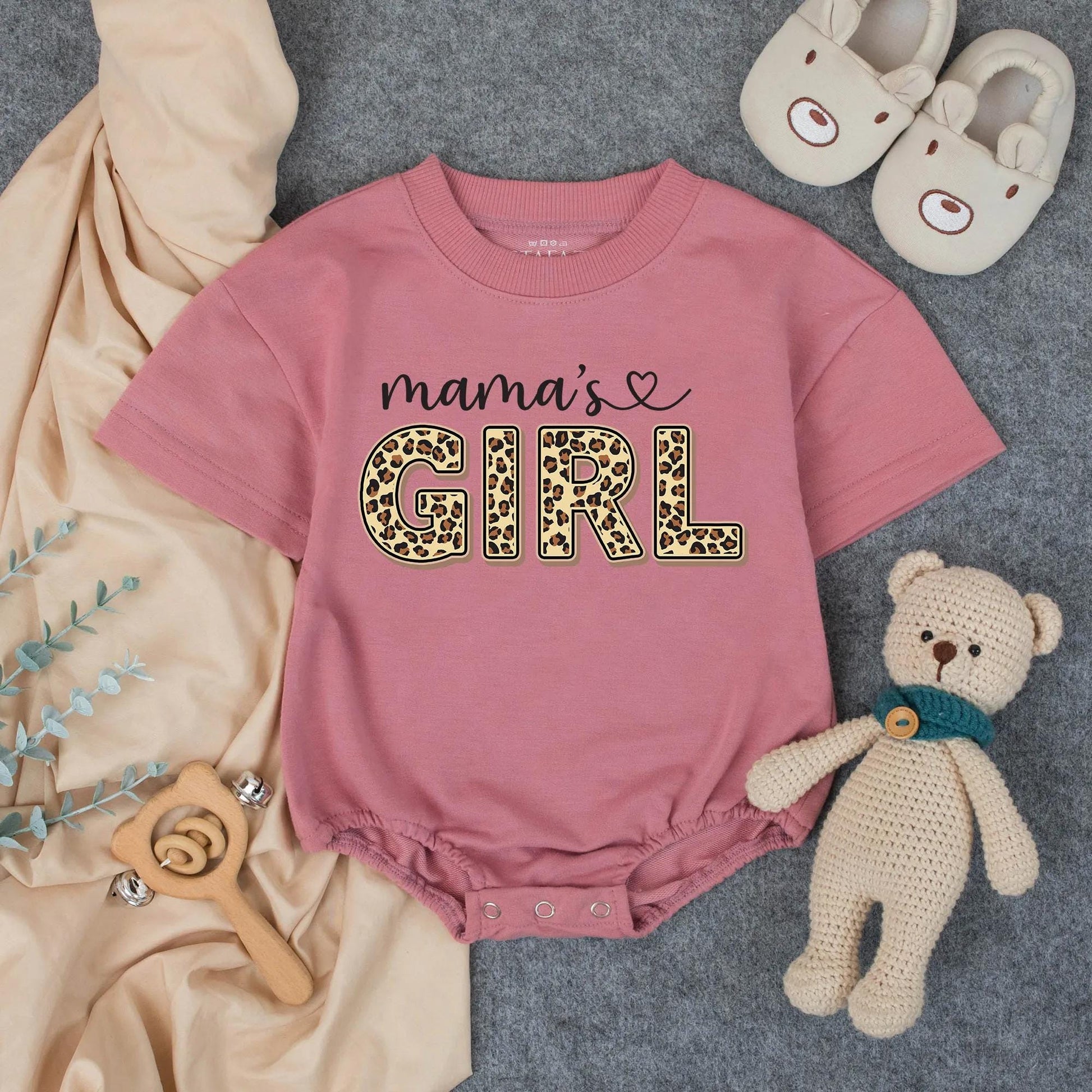 Mama's Girl Bubble Romper Mommy and Me Outfit Matching Family Clothes Baby Bodysuit Mother's Day Gift Cute Summer Baby Girl Clothes Soft Cotton Outfit