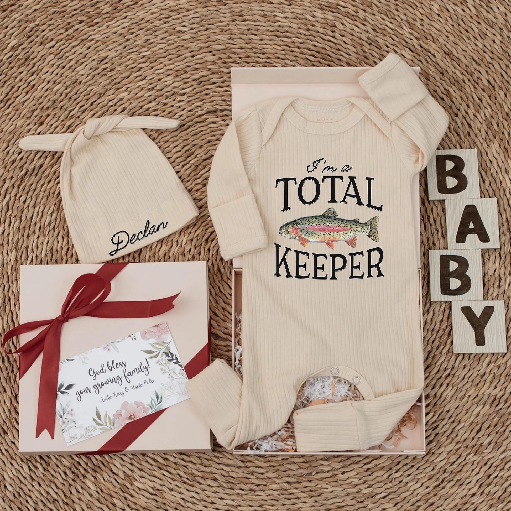 I'm a TOTAL KEEPER Fishing Baby Bodysuit Newborn Outfit Funny Fish Gift for Baby Boy or Girl
