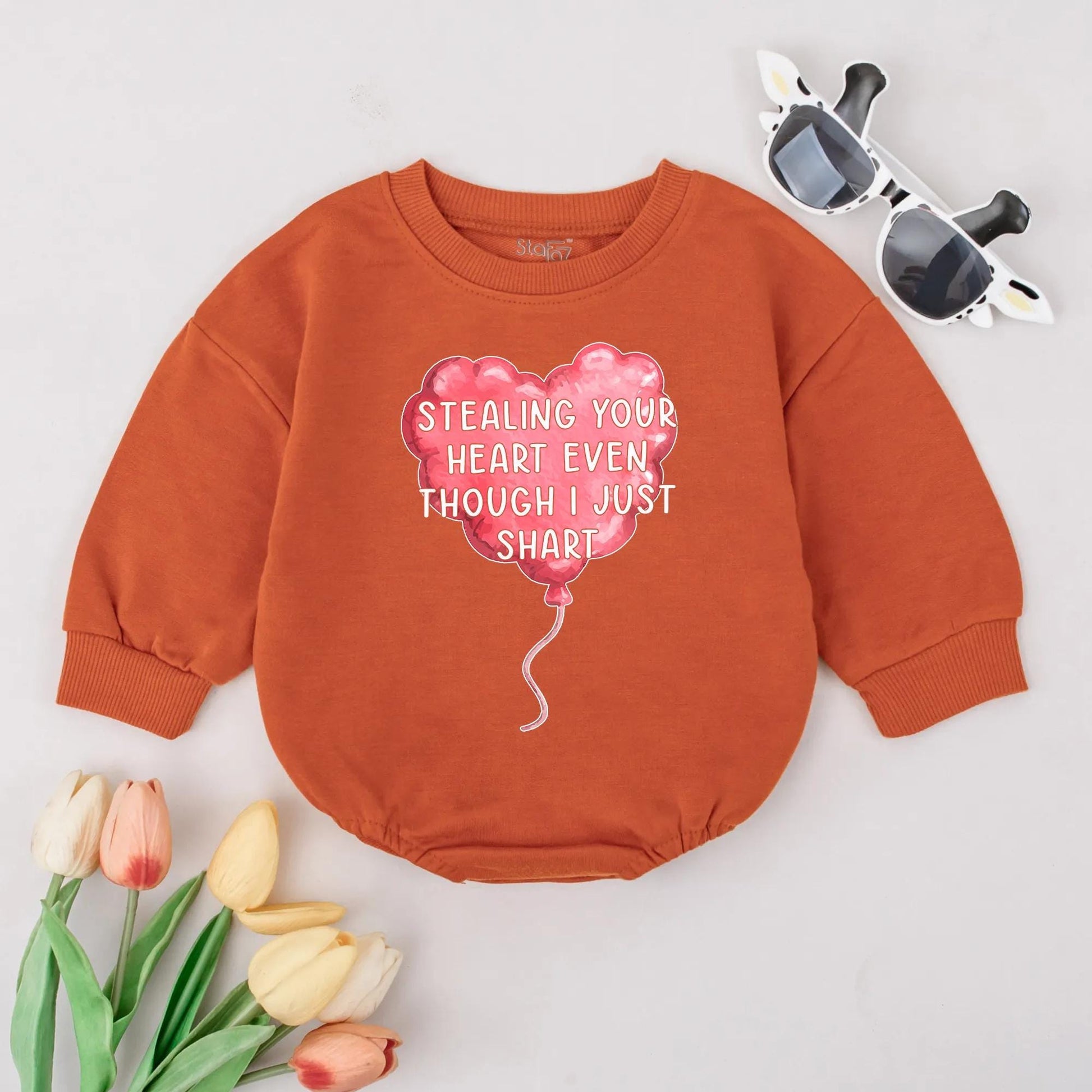 Stealing Heart Bubble Romper Baby Girl First Valentine's Day Outfit Funny Newborn Bodysuit Heart Balloon Design Gift