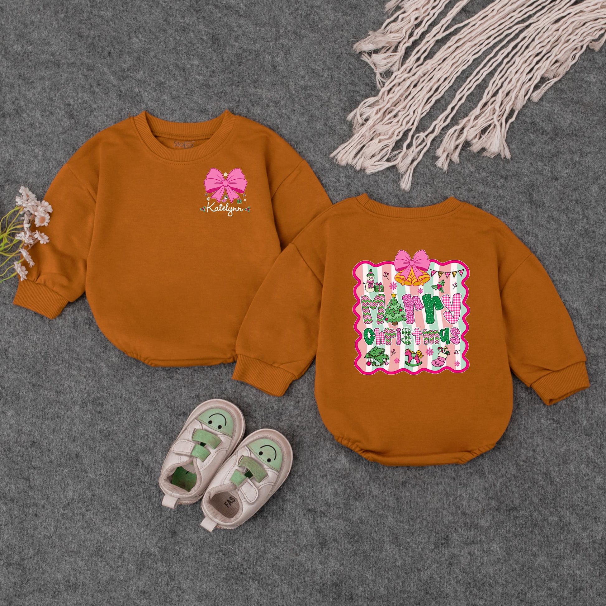 Personalized Merry Christmas Baby Girl Romper, Custom Name Pink Bow Outfit, Festive Holiday Xmas Romper, Adorable Winter Gift Idea (138 chars)