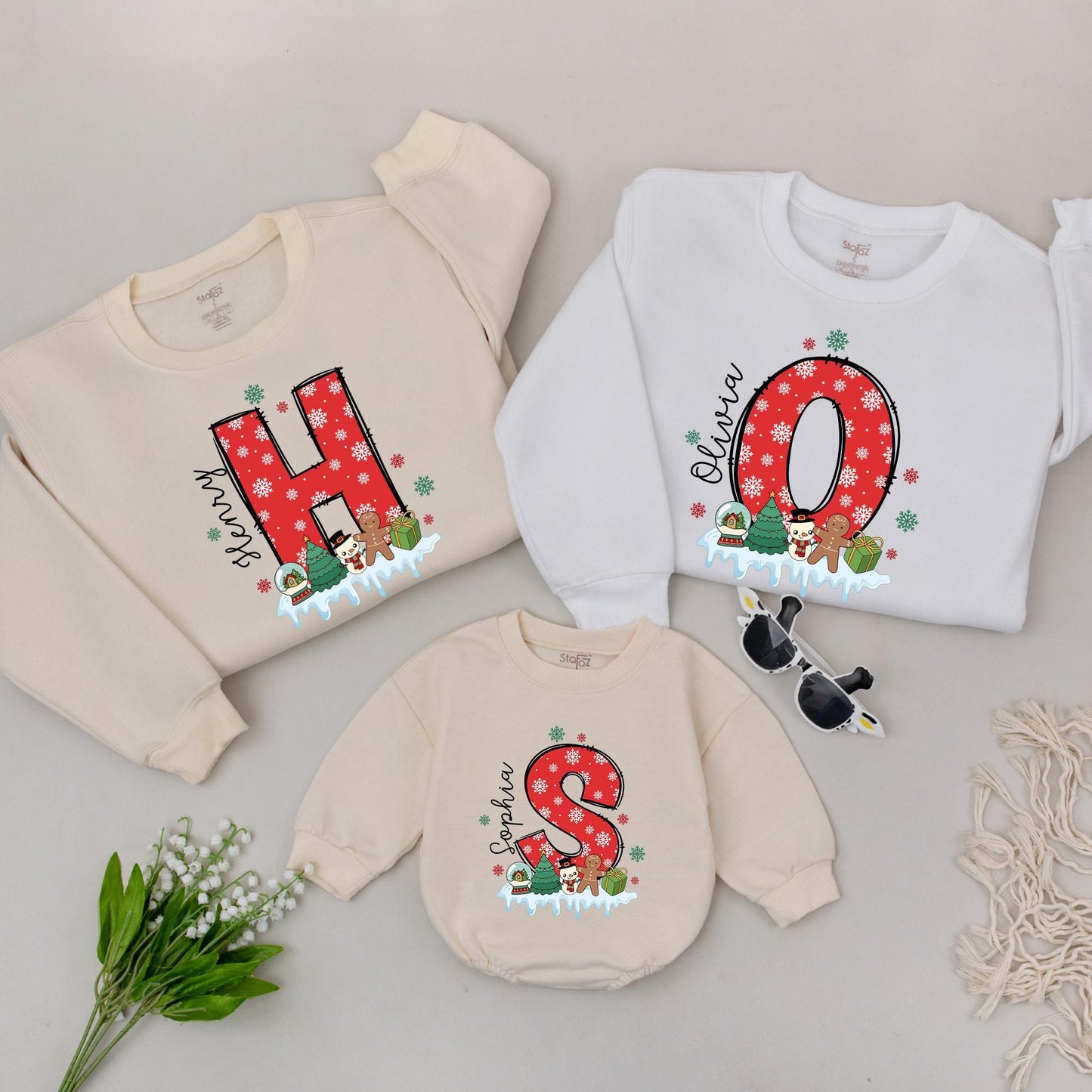 Retro Family Christmas Sweatshirts Personalized with Names Vintage Holiday Outfits Matching Sweaters Custom Christmas Gift Comfortable Cotton (138 chars)