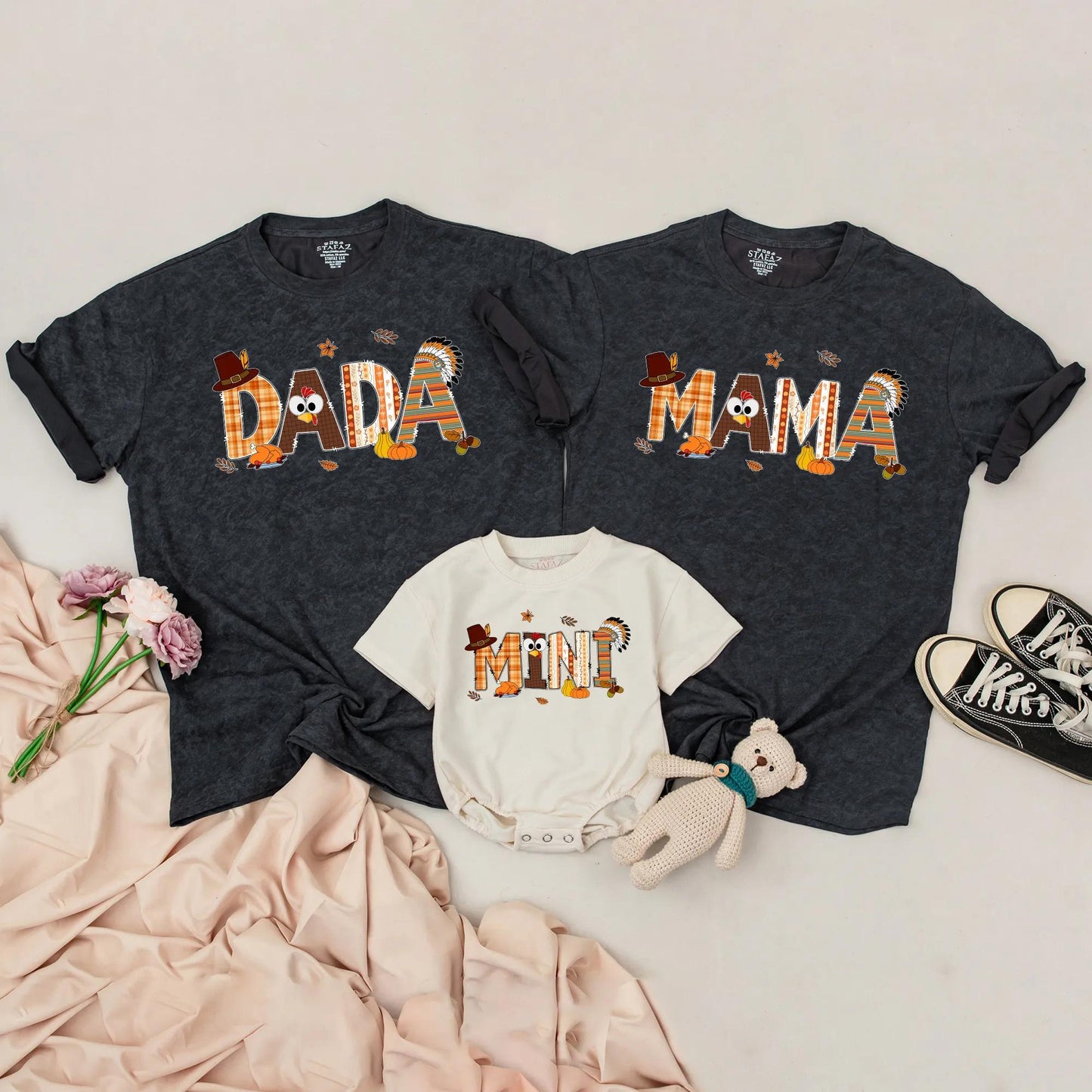 Custom Thanksgiving Family Shirts DADA MAMA SISTER MINI Fall Plaid Pumpkin Acorn Turkey Graphics Matching Outfits for Festive Parties